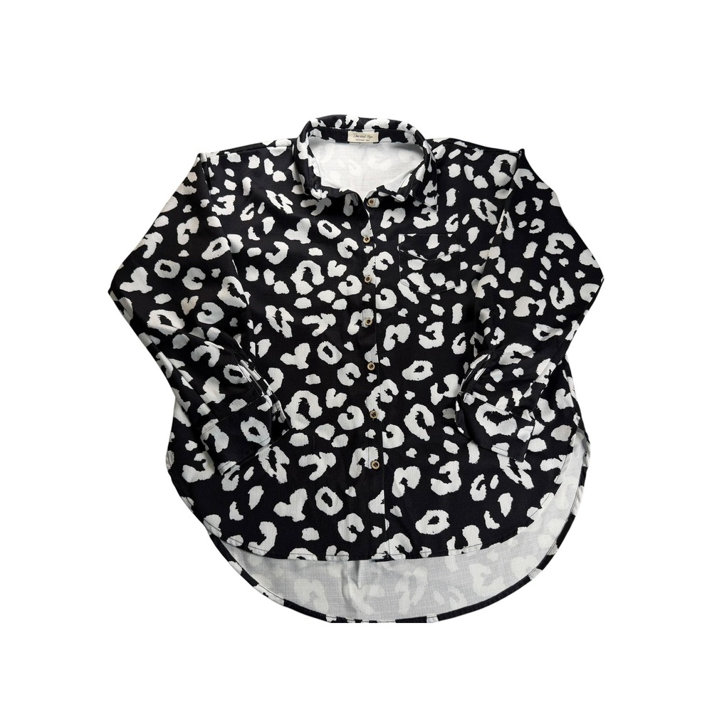 Doe and Rae Leopard Print Button Down Shirt Black White Animal Print Small
